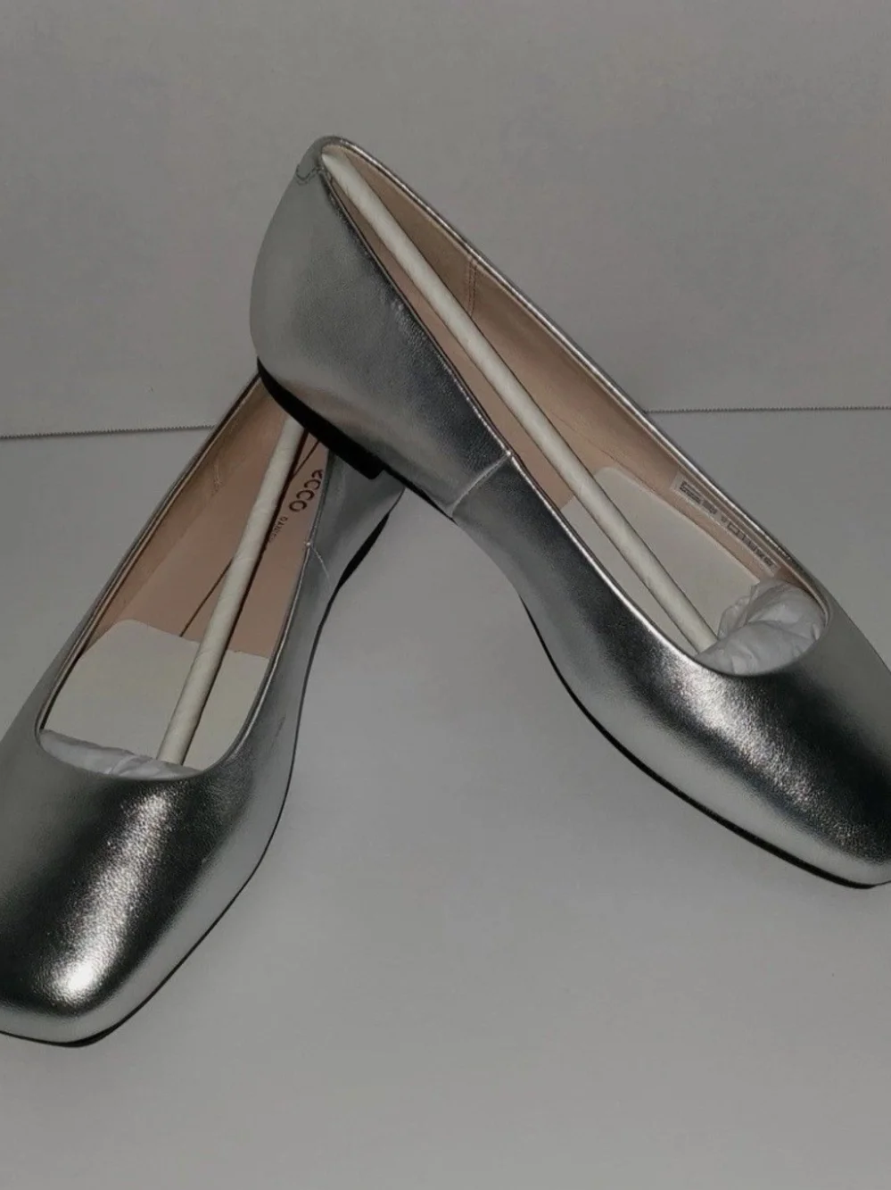 Ecco Silver Metallic Leather Ballet Flats